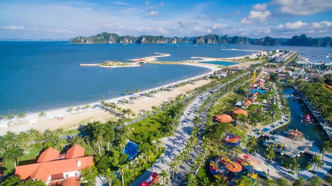 Ha Long Bay