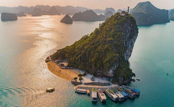 Ha Long Bay